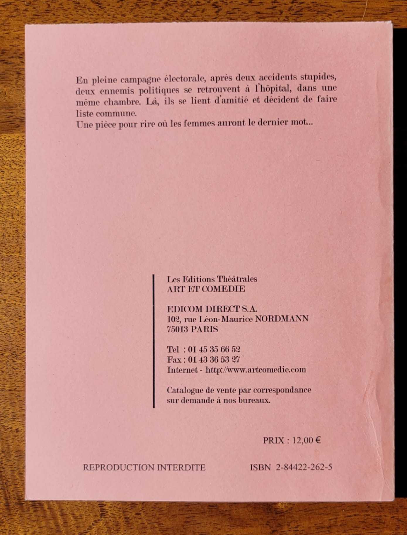 Entre deux maires : comédie en 3 actes